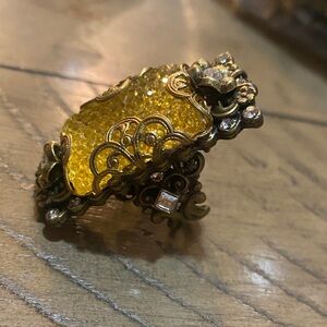Elegant Yellow Crystal Ring